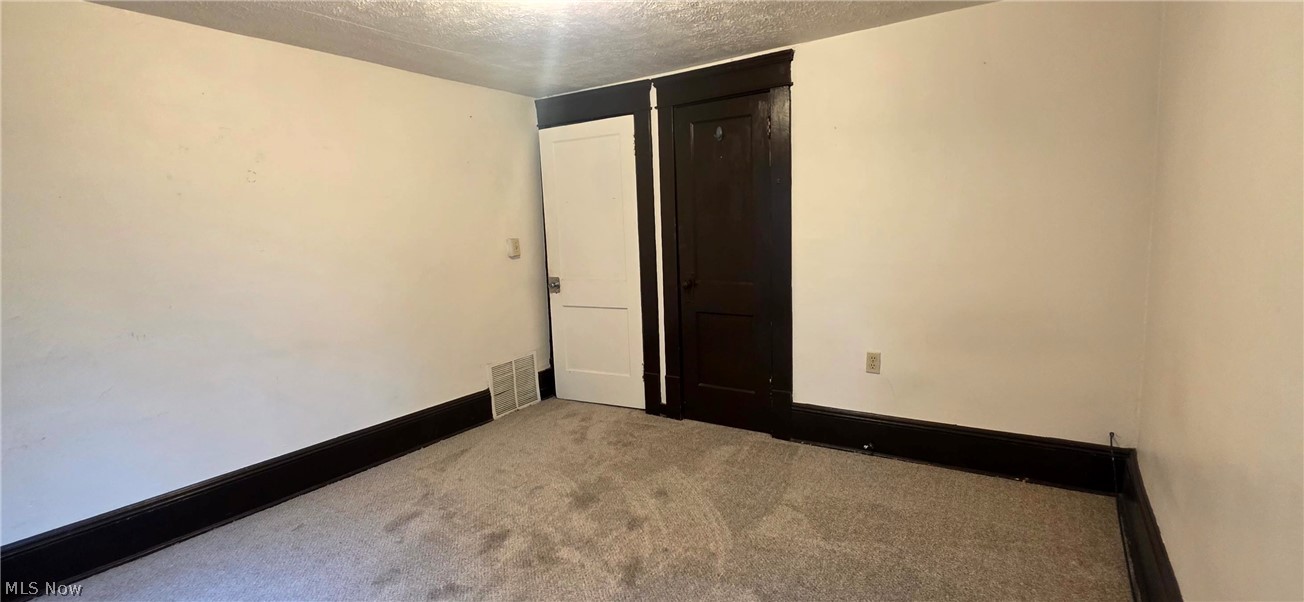 382 W Cedar Street Akron OH 44307