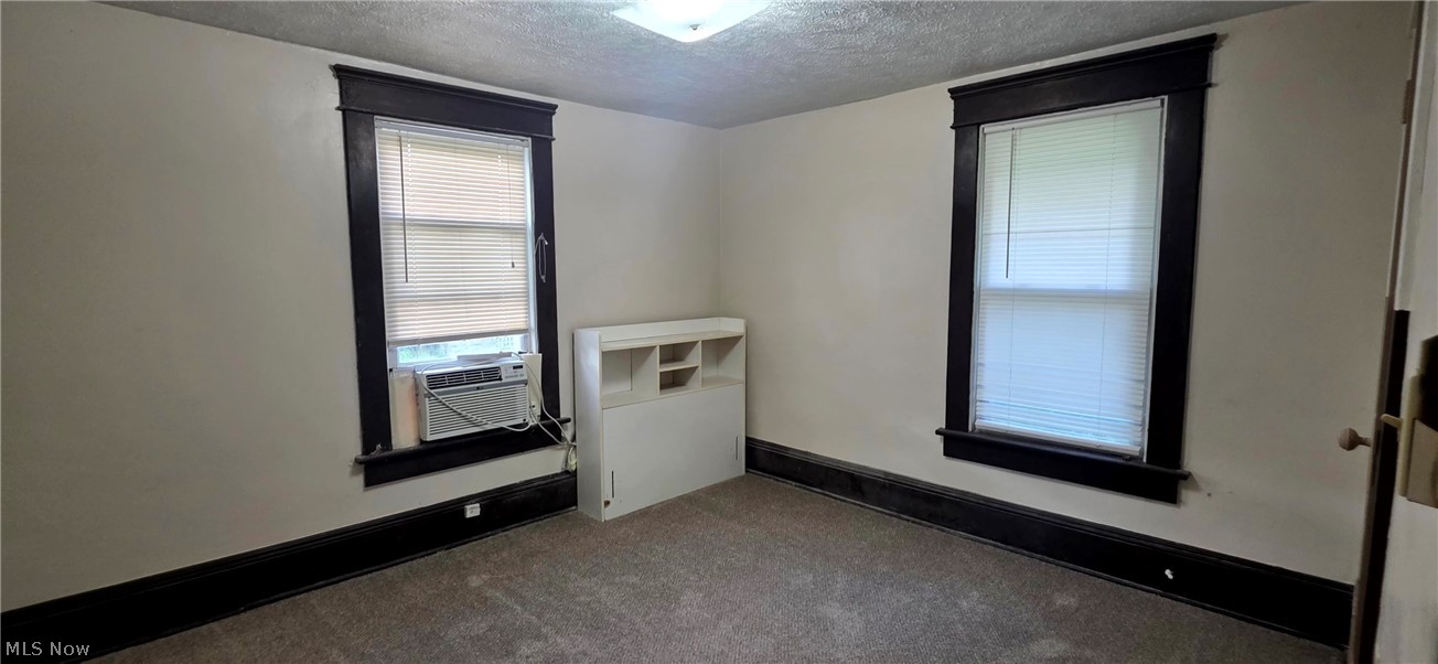 382 W Cedar Street Akron OH 44307