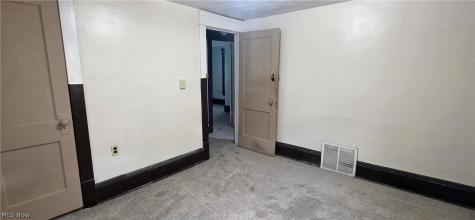 382 W Cedar Street Akron OH 44307