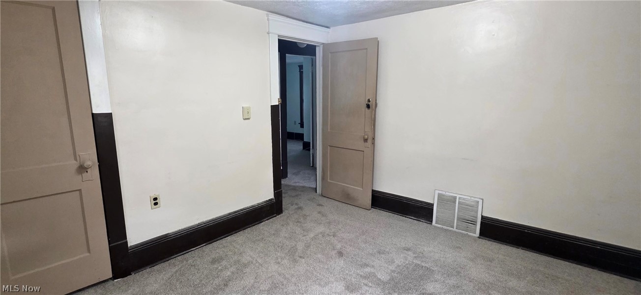 382 W Cedar Street Akron OH 44307