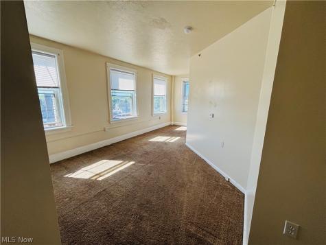 5644 Broadway Avenue Cleveland OH 44127