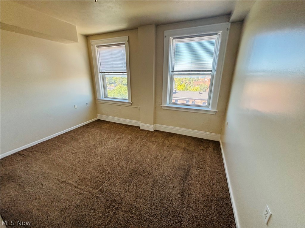 5644 Broadway Avenue Cleveland OH 44127