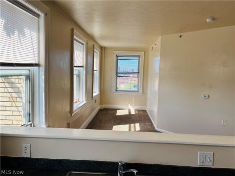 5644 Broadway Avenue Cleveland OH 44127