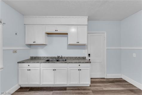 3209 W 92nd Street Cleveland OH 44102