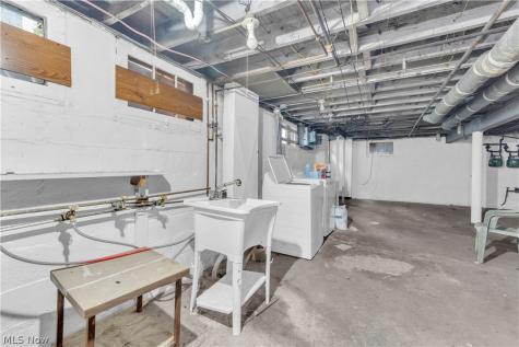 3209 W 92nd Street Cleveland OH 44102