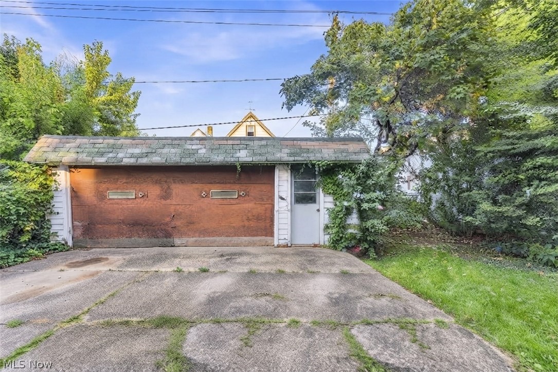 3209 W 92nd Street Cleveland OH 44102