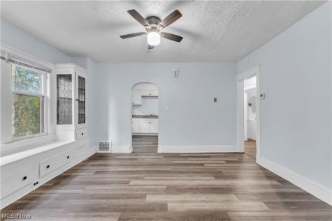3209 W 92nd Street Cleveland OH 44102