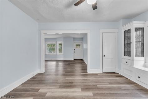 3209 W 92nd Street Cleveland OH 44102