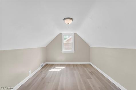 13613 Cedar Road University Heights OH 44118
