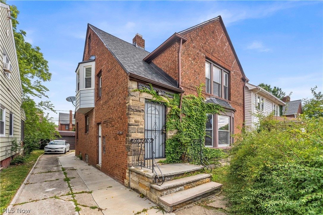 13613 Cedar Road University Heights OH 44118