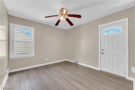 13613 Cedar Road University Heights OH 44118