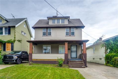 934 Royal Road Cleveland OH 44110