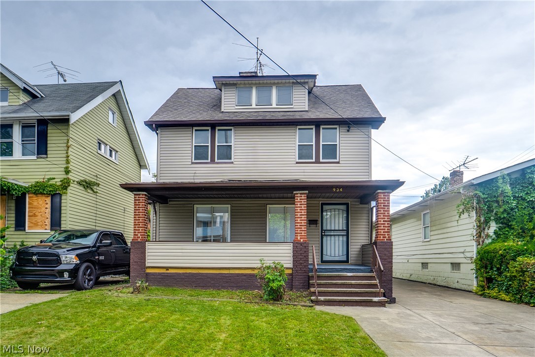 934 Royal Road Cleveland OH 44110