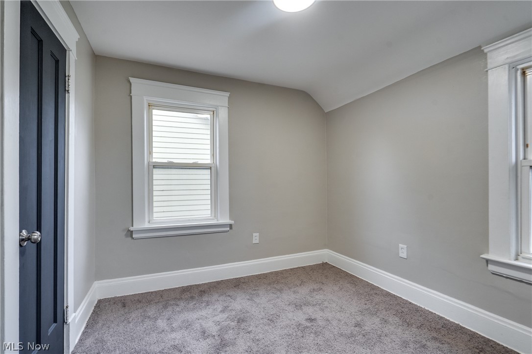 934 Royal Road Cleveland OH 44110