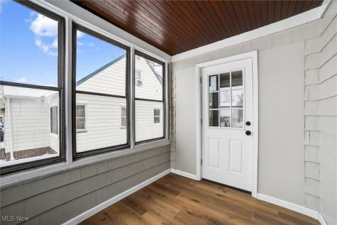 4977 E 90th Street Garfield Heights OH 44125