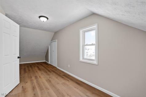 4977 E 90th Street Garfield Heights OH 44125