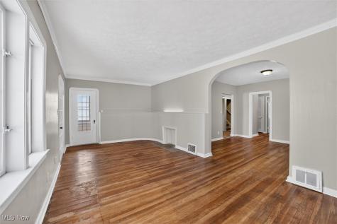 4977 E 90th Street Garfield Heights OH 44125