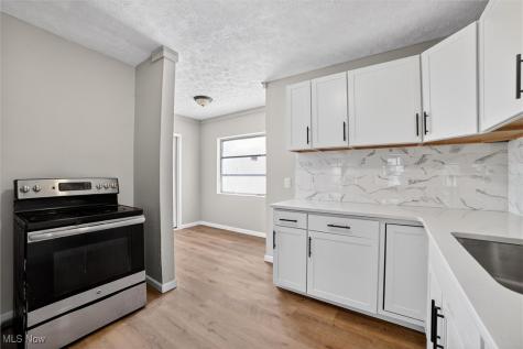 4977 E 90th Street Garfield Heights OH 44125