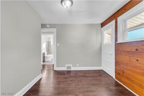 1717 Granby Avenue Cleveland OH 44109