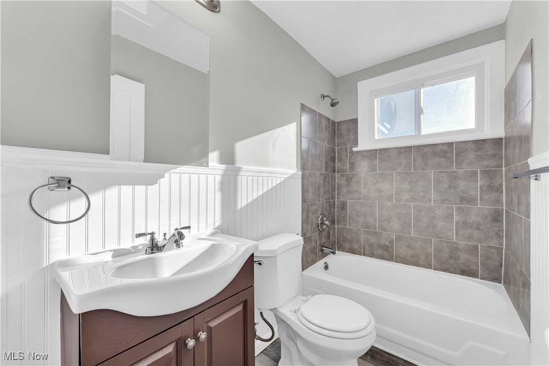 1717 Granby Avenue Cleveland OH 44109