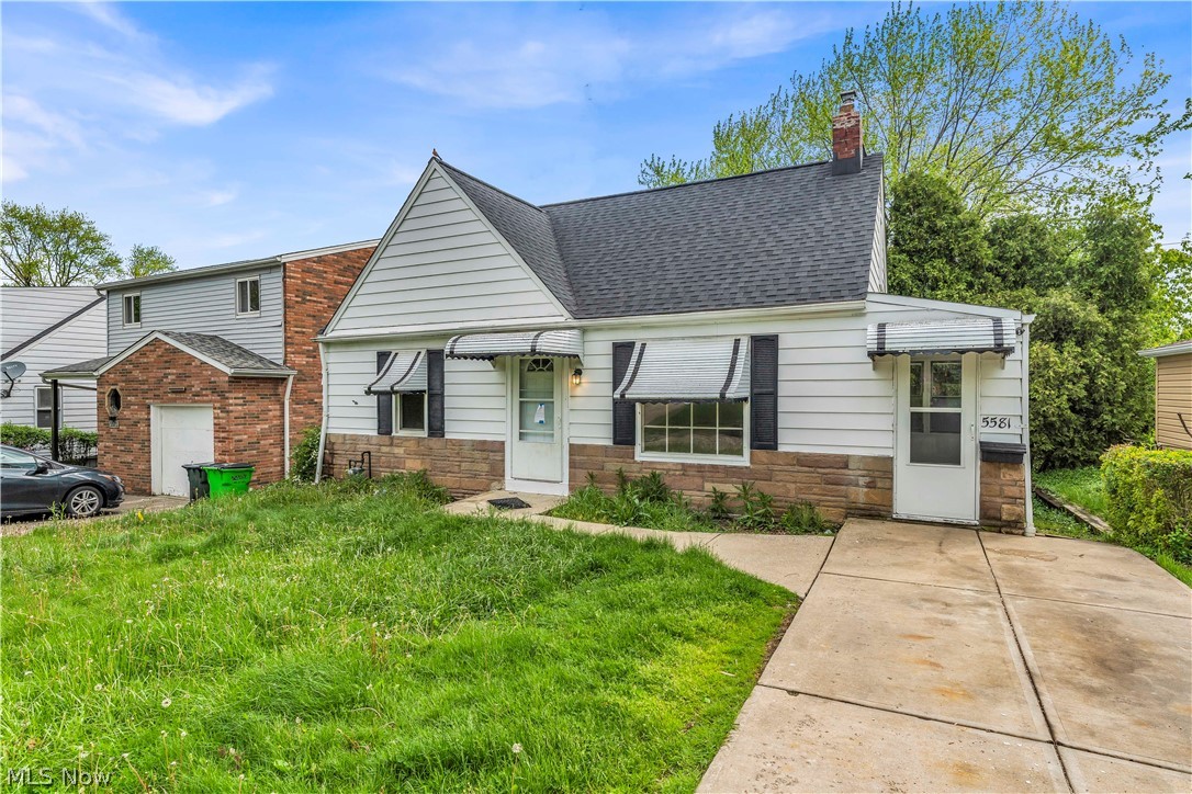 5581 Saxon Drive Garfield Heights OH 44125