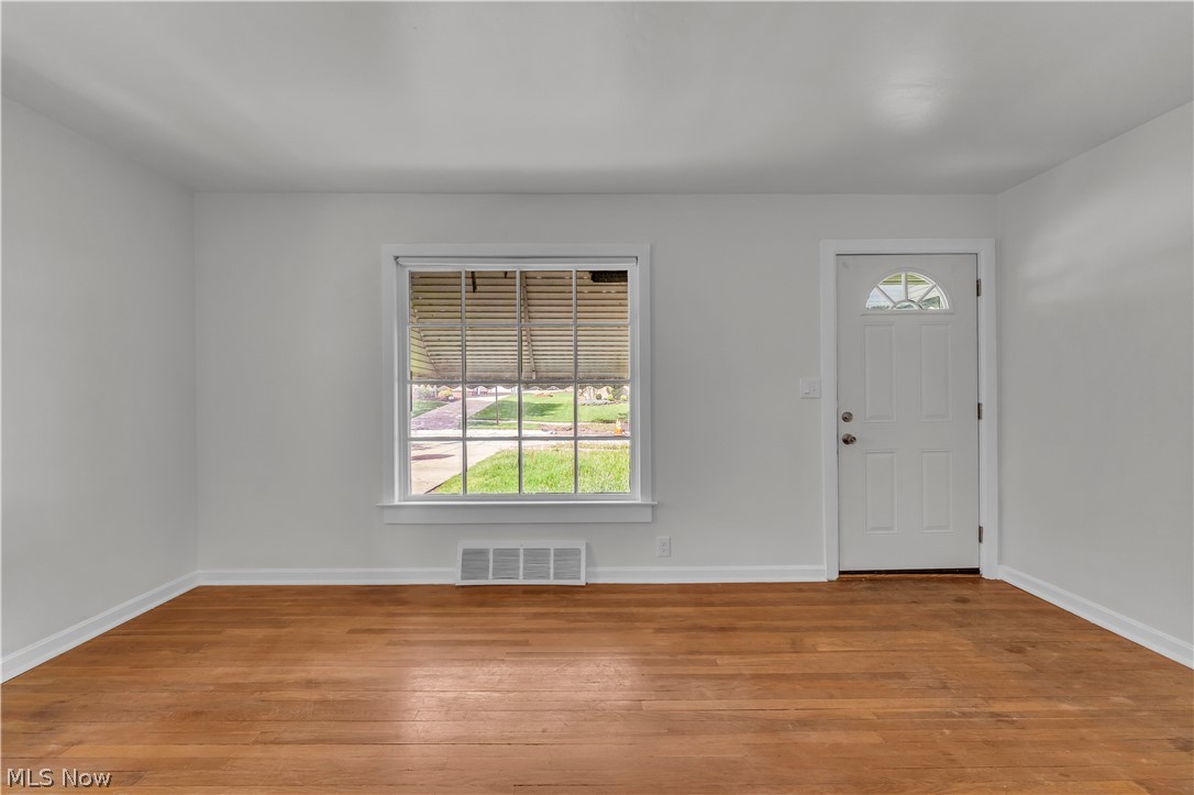 5581 Saxon Drive Garfield Heights OH 44125