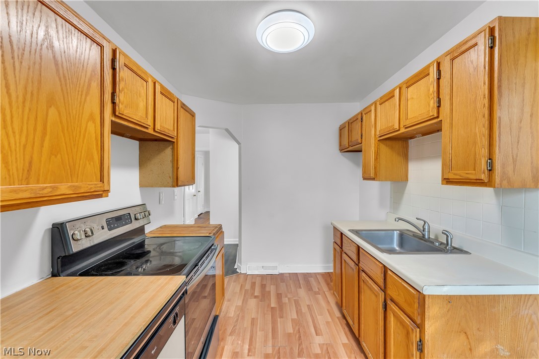 5581 Saxon Drive Garfield Heights OH 44125