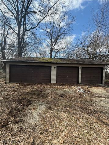 658 Sumner Street Akron OH 44311