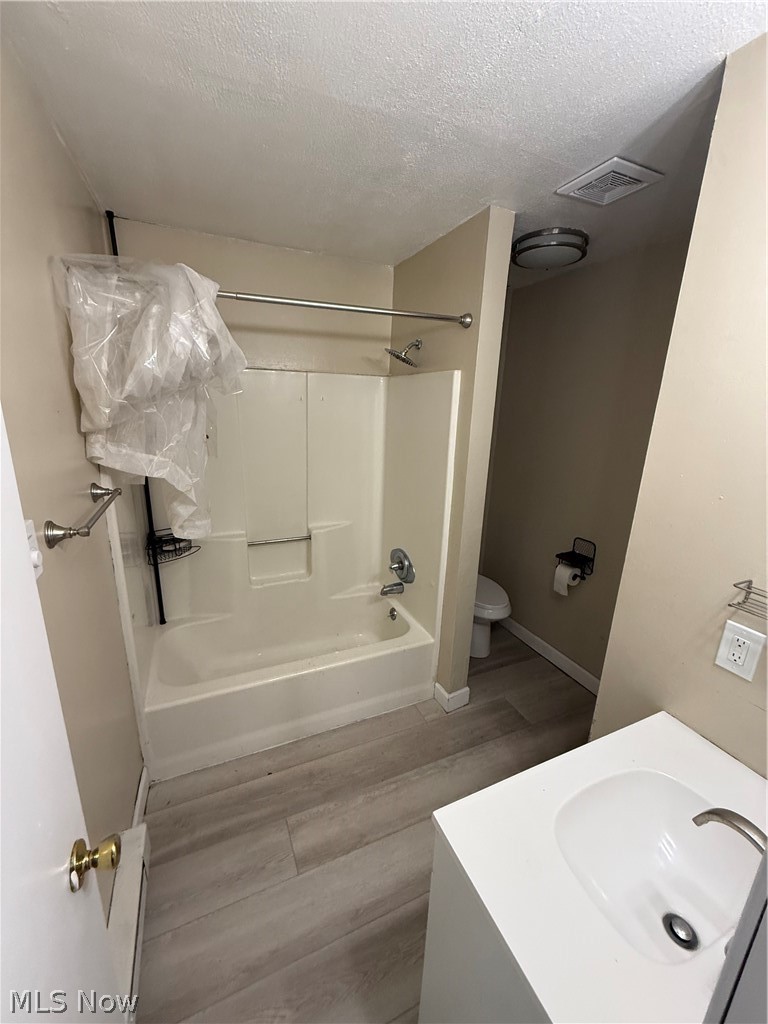 658 Sumner Street Akron OH 44311