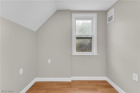 3153 W 103rd Street Cleveland OH 44111