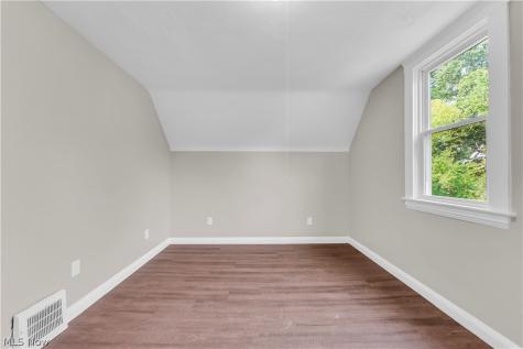 3153 W 103rd Street Cleveland OH 44111