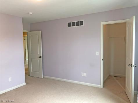 3696 Kenway Boulevard Uniontown OH 44685