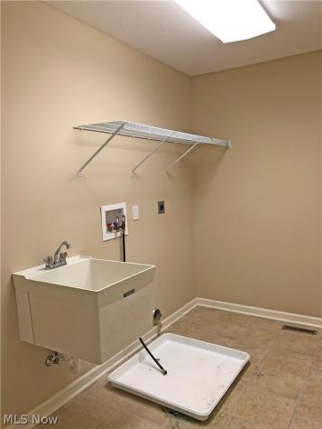 3696 Kenway Boulevard Uniontown OH 44685