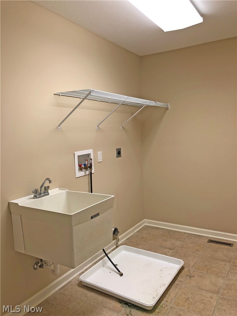 3696 Kenway Boulevard Uniontown OH 44685