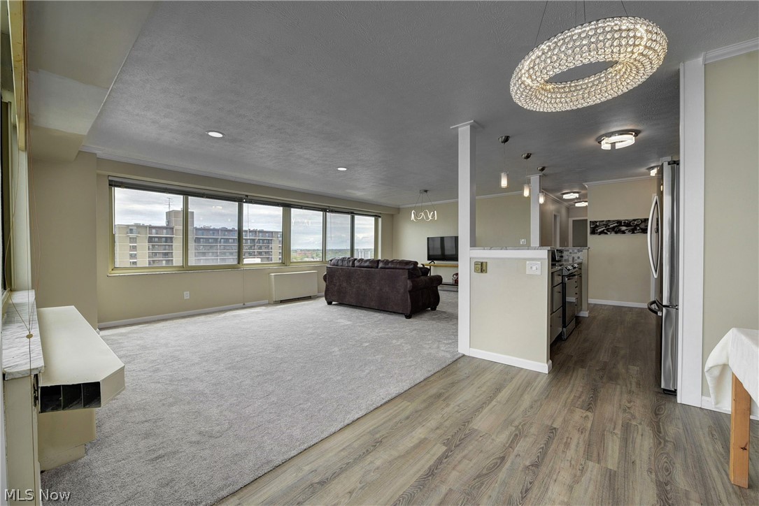 12520 Edgewater Drive Lakewood OH 44107