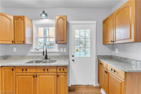4933 E 109th Street Garfield Heights OH 44125