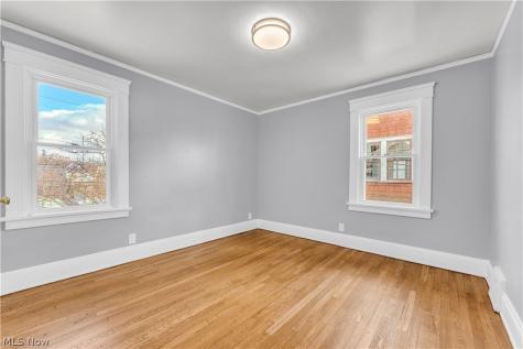 4933 E 109th Street Garfield Heights OH 44125