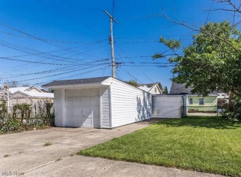 4933 E 109th Street Garfield Heights OH 44125