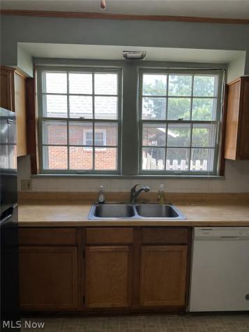 465 Saint Leger Avenue Akron OH 44305