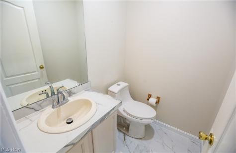 4823 Elizabeth Lane Brooklyn OH 44144