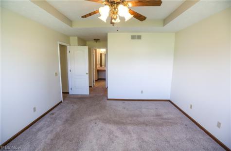 4823 Elizabeth Lane Brooklyn OH 44144