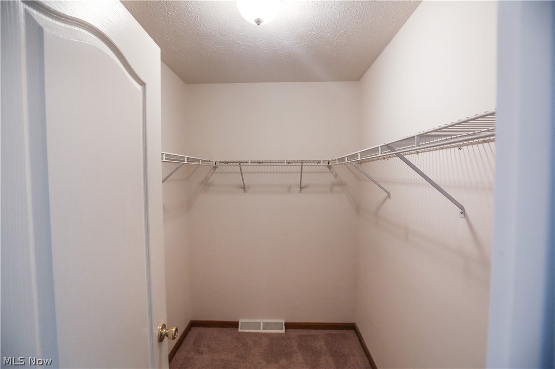 4823 Elizabeth Lane Brooklyn OH 44144