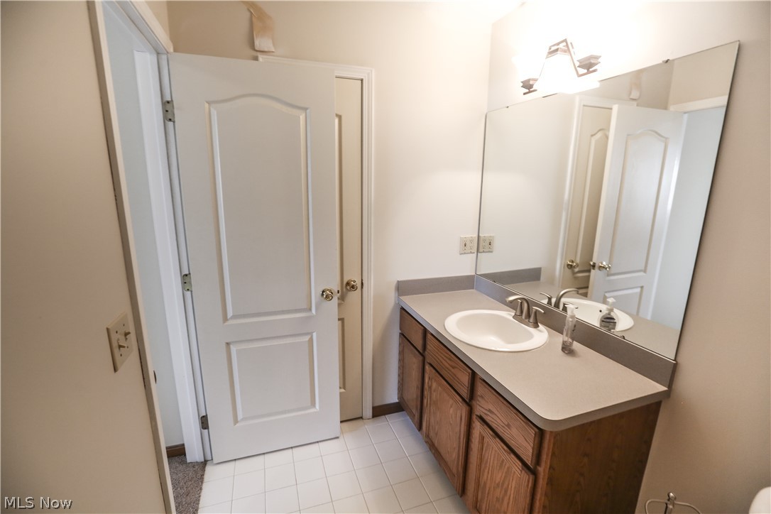 4823 Elizabeth Lane Brooklyn OH 44144