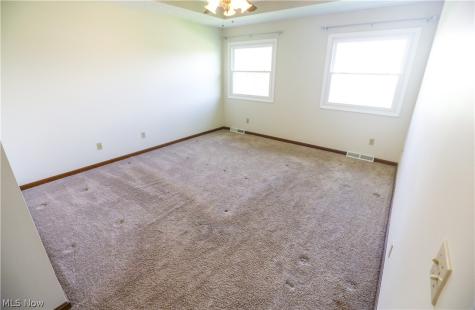 4823 Elizabeth Lane Brooklyn OH 44144