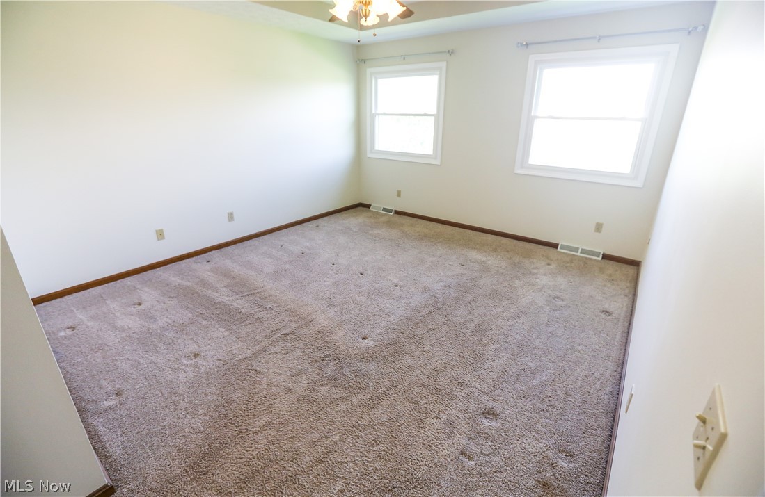4823 Elizabeth Lane Brooklyn OH 44144
