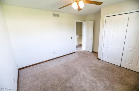 4823 Elizabeth Lane Brooklyn OH 44144