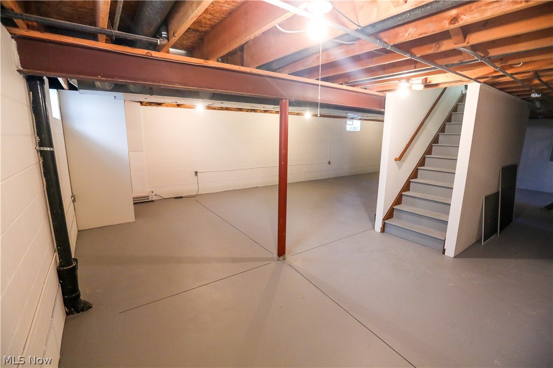4823 Elizabeth Lane Brooklyn OH 44144