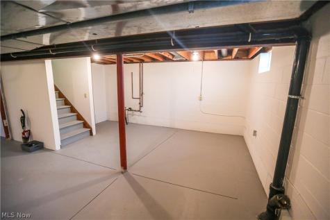 4823 Elizabeth Lane Brooklyn OH 44144