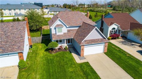 4823 Elizabeth Lane Brooklyn OH 44144