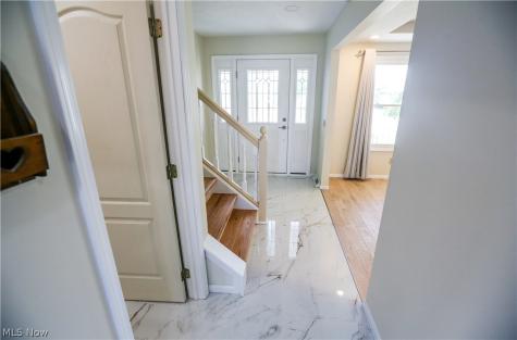 4823 Elizabeth Lane Brooklyn OH 44144